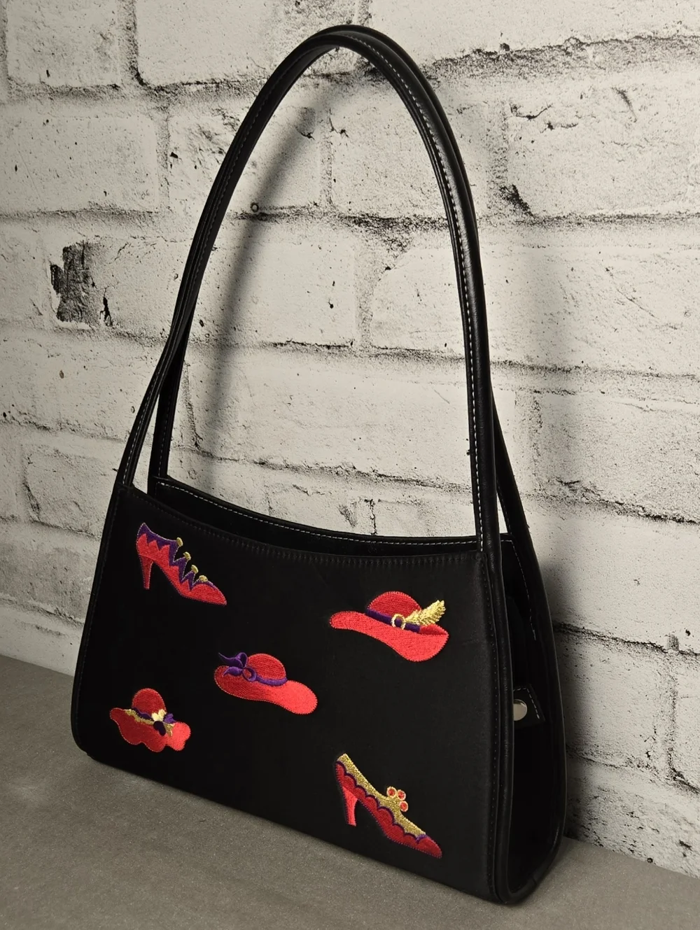 Vintage Style Black Shoulder Bag Embroidered Shoes Hats Purse - Picture 3 of 10